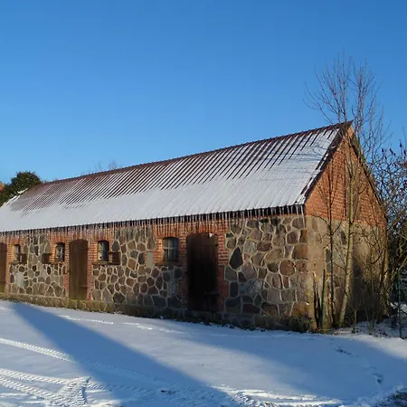 Doppelhaushaelfte In Idyllischer Lage, Separater Eingang Reimershagen