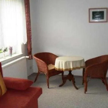 Doppelhaushaelfte In Idyllischer Lage, Separater Eingang Vakantiehuis