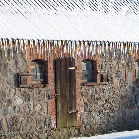 Doppelhaushaelfte In Idyllischer Lage, Separater Eingang Дом отдыха