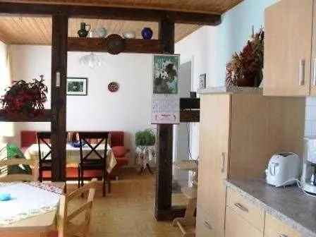 Doppelhaushaelfte In Idyllischer Lage, Separater Eingang Vakantiehuis Reimershagen