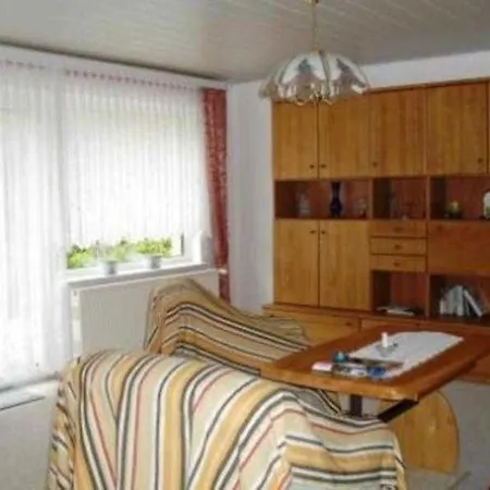 Doppelhaushaelfte In Idyllischer Lage, Separater Eingang Vakantiehuis *